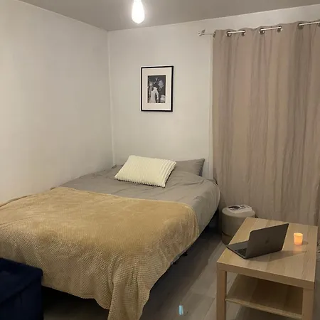 Studio 25m² Proche Tour Eiffel * Paryż